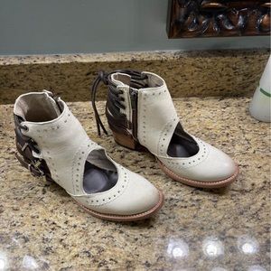 Freebird Desert White Multi 7